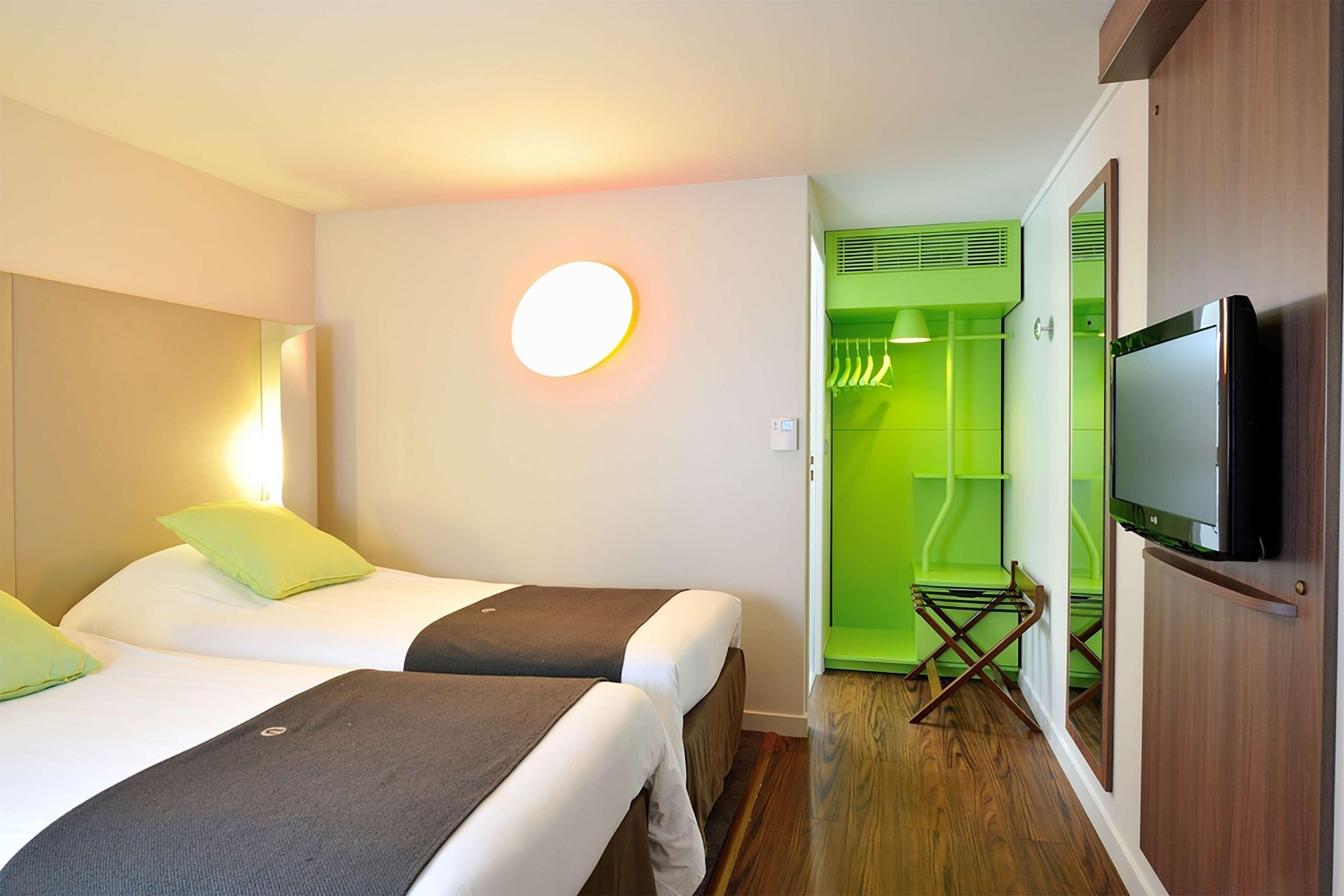 Campanile Bollene A7 Hotel Bagian luar foto